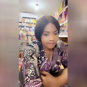 eamaka, online dating profile photo