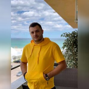 michedmo, online dating profile photo