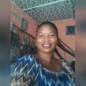sunmola_, online dating profile photo