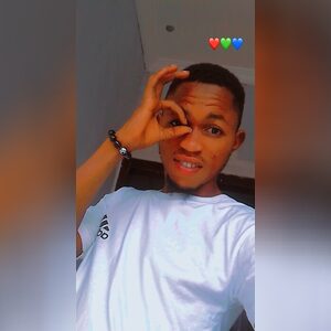 aolade1-, online dating profile photo