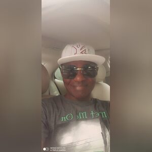 pirenzo, online dating profile photo