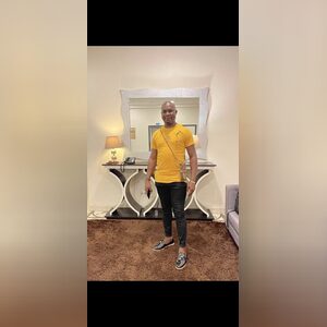 akally, online dating profile photo