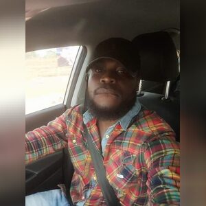 brains44, online dating profile photo