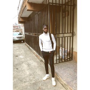 makay, online dating profile photo