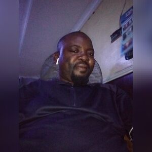 dotunolu, online dating profile photo