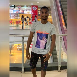 adeooluw, online dating profile photo