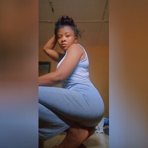 omoldola, online dating profile photo