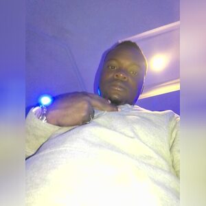 ayomsund, online dating profile photo