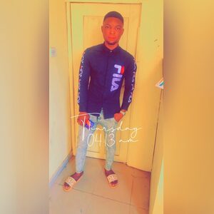 olamide07, online dating profile photo