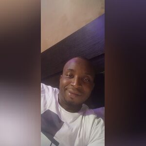 iykegab, online dating profile photo