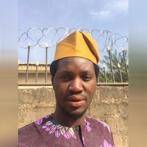adegoke19, online dating profile photo