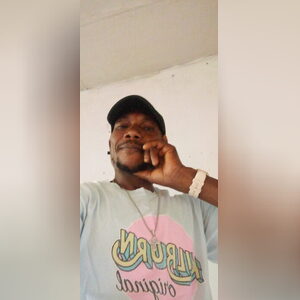 alegbe26, online dating profile photo