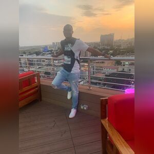 johnchiy, online dating profile photo