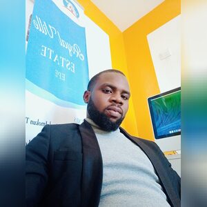 akinolag, online dating profile photo