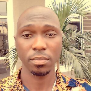 moneylovei, online dating profile photo
