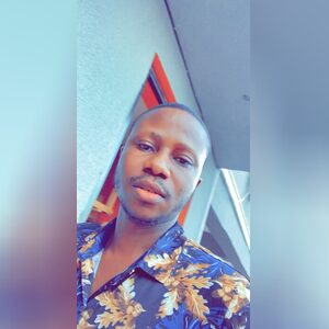 aadesegu, online dating profile photo