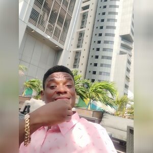 adegokei, online dating profile photo