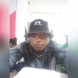 ayakinde, online dating profile photo