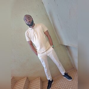 surulogba, online dating profile photo