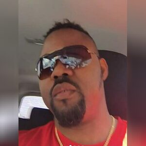 osaze, online dating profile photo