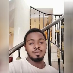 taiwooke, online dating profile photo