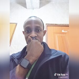 gold4me_, online dating profile photo