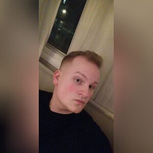 mckeet19, online dating profile photo