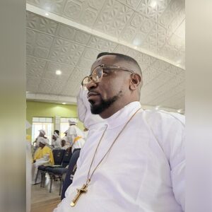 molumighty, online dating profile photo