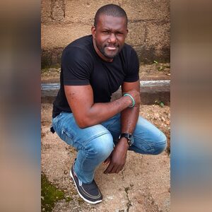 emerechi, online dating profile photo