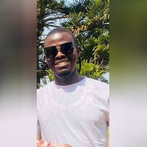 latogy10, online dating profile photo