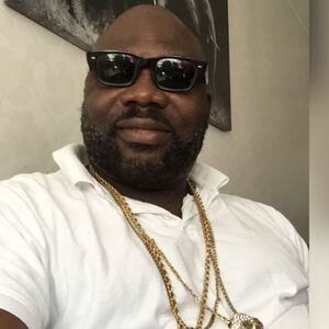 jamesndu, online dating profile photo