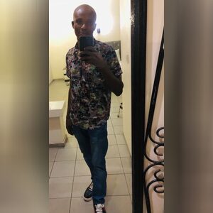 ugbaajat, online dating profile photo