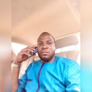 adeoades, online dating profile photo