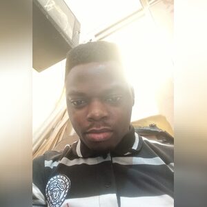 iyiolafu, online dating profile photo