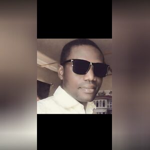 adeoluke, online dating profile photo
