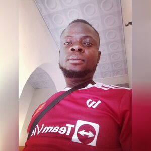akanmuol, online dating profile photo