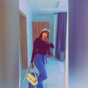 gbaby_, online dating profile photo