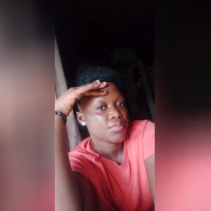 reen, online dating profile photo