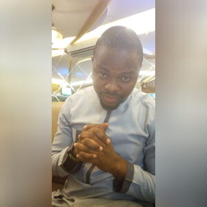 moadexsy, online dating profile photo