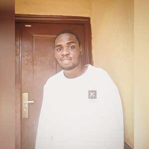 ajiehpre, online dating profile photo