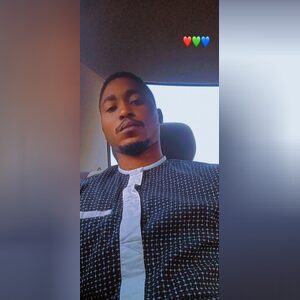 olaniyi_, online dating profile photo