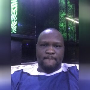 rotimioy, online dating profile photo