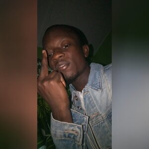 molamitu, online dating profile photo