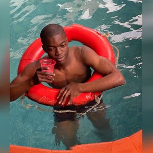 ademosua, online dating profile photo