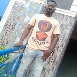 onyiaf99, online dating profile photo