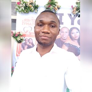 agbaieji, online dating profile photo