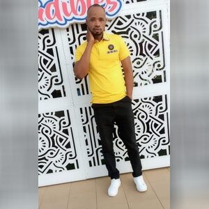 ossy111, online dating profile photo