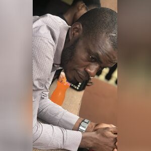 iyaomiye, online dating profile photo