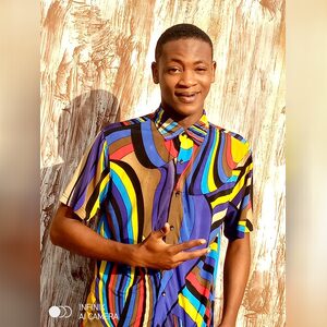 honestmi, online dating profile photo