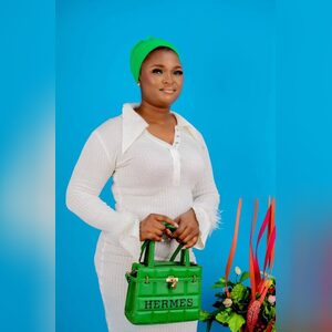 aminatb8, online dating profile photo